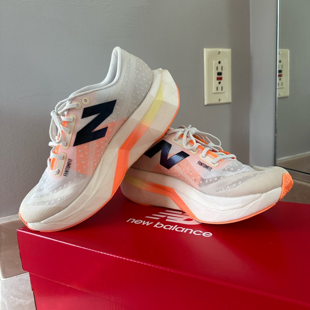 New Balance FuelCell SuperComp Elite v4 running shoes